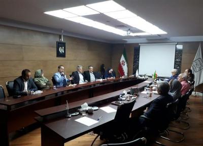 جلسه هم اندیشی آنالیز محتوای مرکز ملی گوهرسنگ ها در موزه بزرگ خراسان